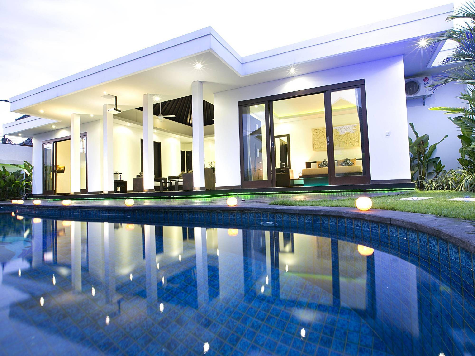 D&G Villas Nusa Dua  Exterior foto
